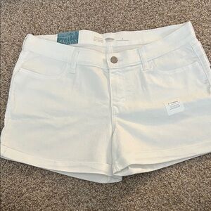 Old Navy “nwt” White Denim Shorts Sz: 8